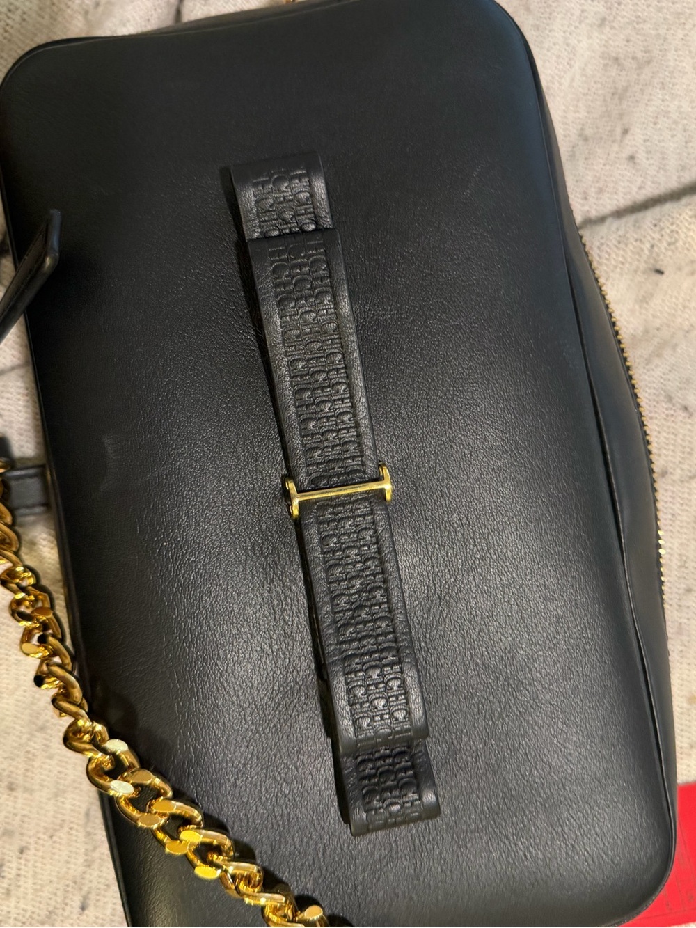 Carolina Herrera  LACITO INSIGNIA CROSSBODY | MEDIUM CROSSBODY BAG